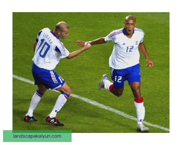 亨利：足球历史的伟大影响力与遗产值得关注