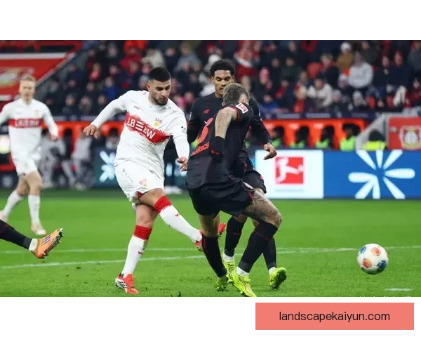 德甲下萨克森骄傲在新赛季表现稳健，展现强大竞争力