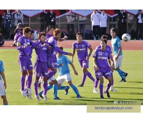 亚冠联赛精英赛阶段各队表现稳健，竞争格局走势清晰